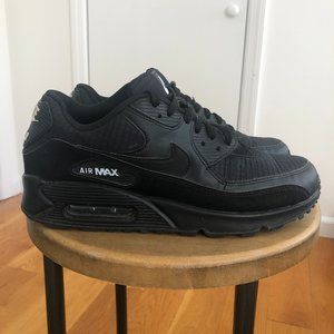 NIKE AIR MAX 90 ESSENTIAL 'BLACK WHITE'
